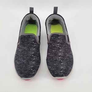 Vionic slip on sneakers grey 7 wide